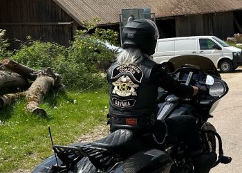 e637495a ad25 4fdd 8649da8524f77