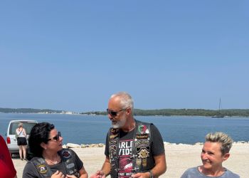 photo025 06 12 10 53 08 