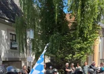 photo 2025 05 04 14 12